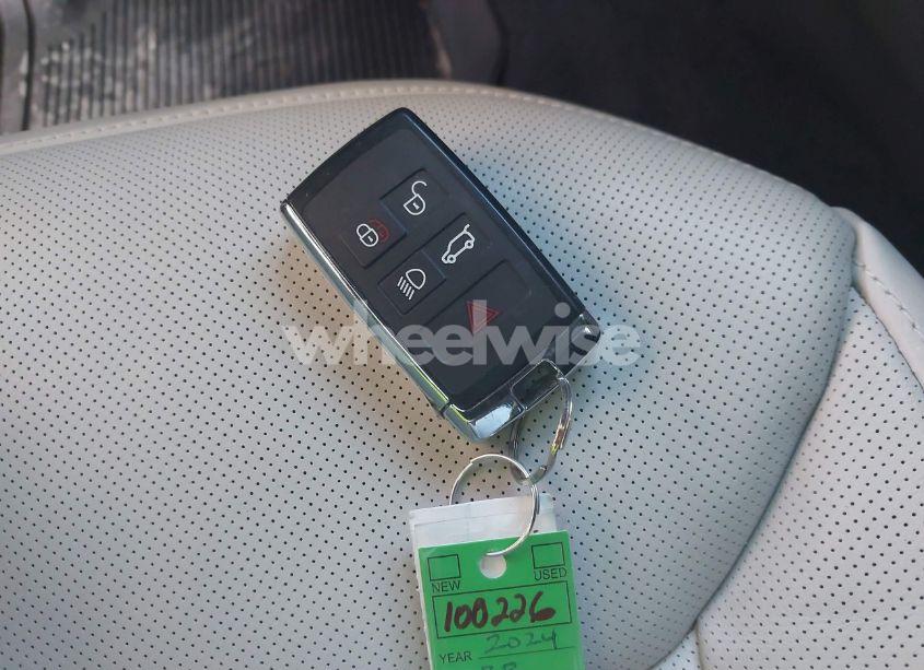 Photo 11 of 2024 Land Rover RANGE ROVER SPORT DYNAMIC SE (VIN SAL1L9FU7RA413561)