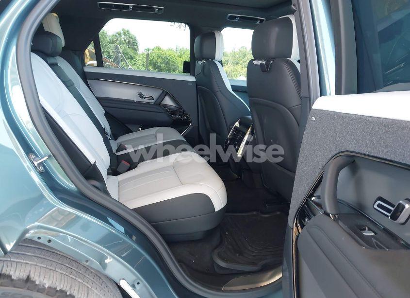 Photo 8 of 2024 Land Rover RANGE ROVER SPORT DYNAMIC SE (VIN SAL1L9FU7RA413561)