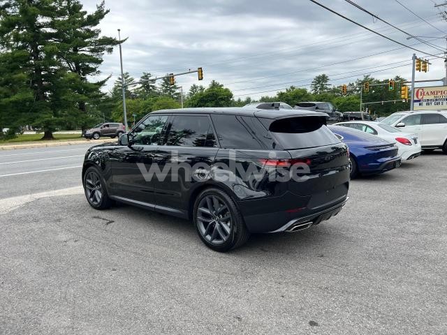 Photo 8 of 2023 LAND ROVER RANGE ROVER SPORT DYNAMIC SE N/A (VIN SAL1P9EU0PA113752)