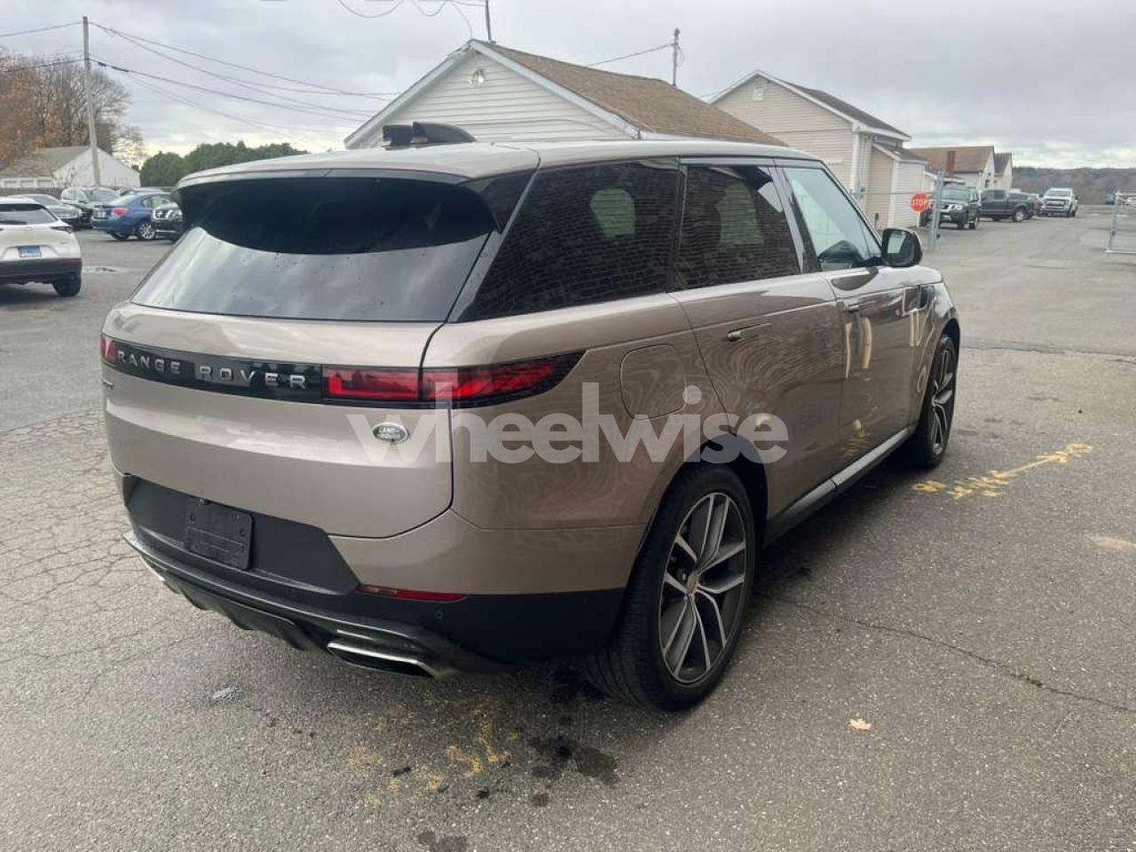 Photo 3 of 2023 LAND ROVER RANGE ROVER SPORT DYNAMIC SE (VIN SAL1P9EU8PA110100)