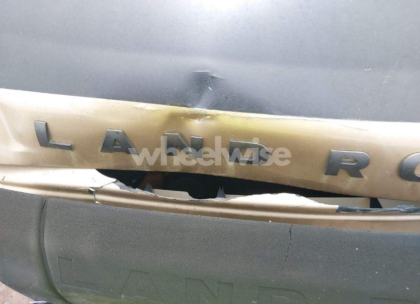 Photo 12 of 2005 Land Rover LR3 SE (VIN SALAA25445A301437)