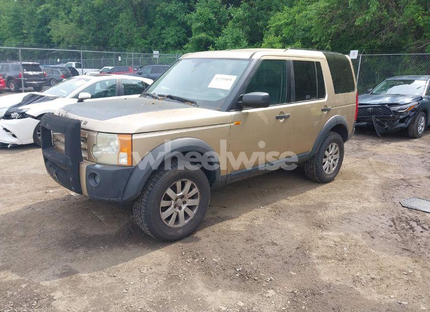 Photo 2 of 2005 Land Rover LR3 SE (VIN SALAA25445A301437)