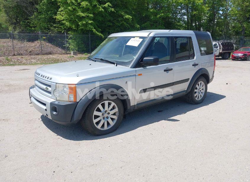 Photo 2 of 2005 Land Rover LR3 SE (VIN SALAA25475A300699)