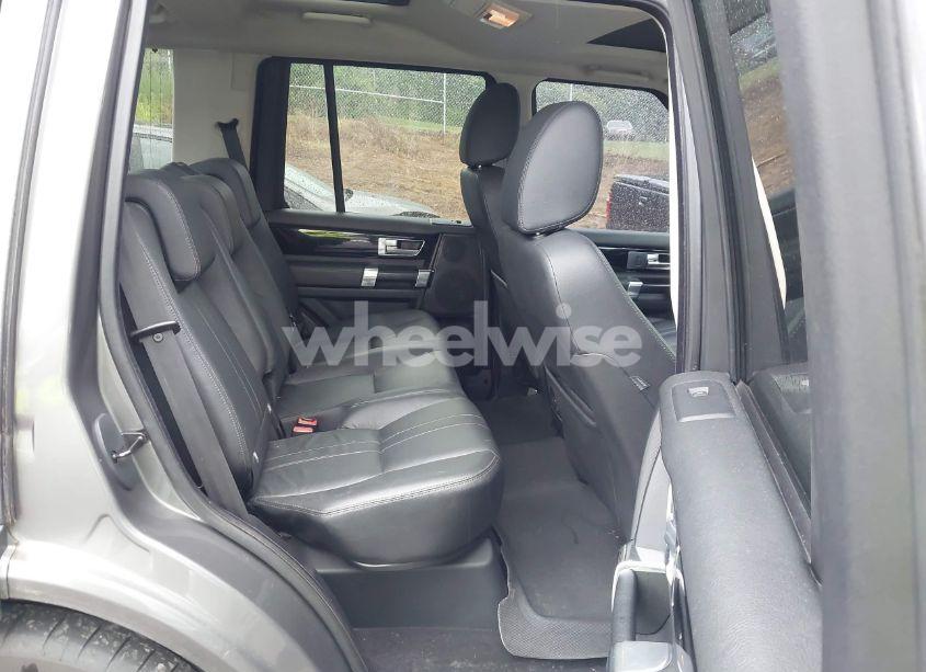 Photo 8 of 2010 Land Rover LR4 (VIN SALAF2D47AA513617)