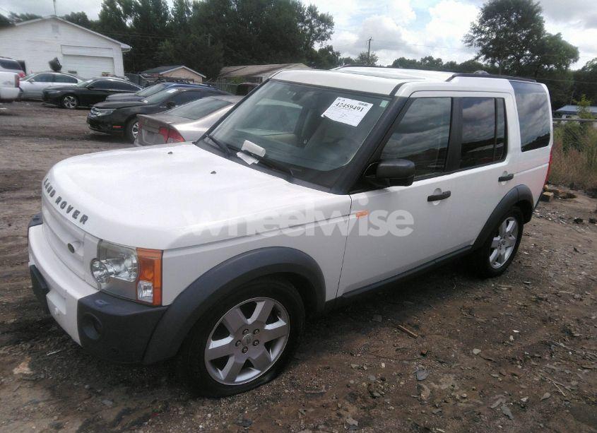 Photo 2 of 2008 Land Rover LR3 V8 HSE (VIN SALAG25418A475405)