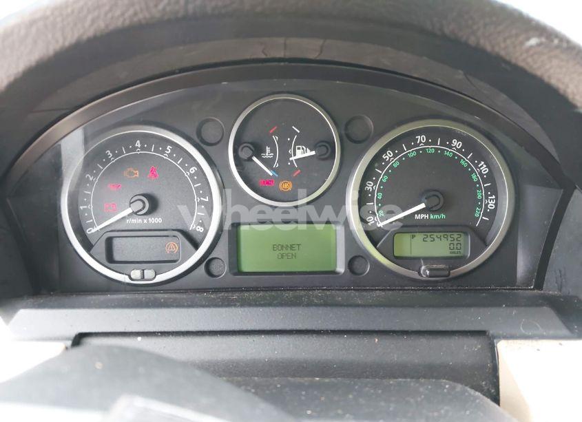 Photo 7 of 2005 Land Rover LR3 HSE (VIN SALAG25445A329981)