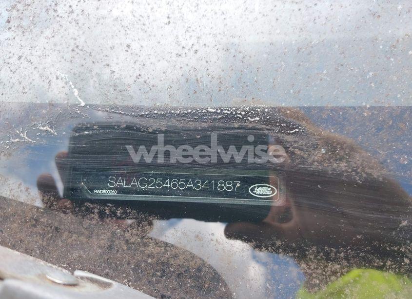 Photo 9 of 2005 Land Rover LR3 HSE (VIN SALAG25465A341887)