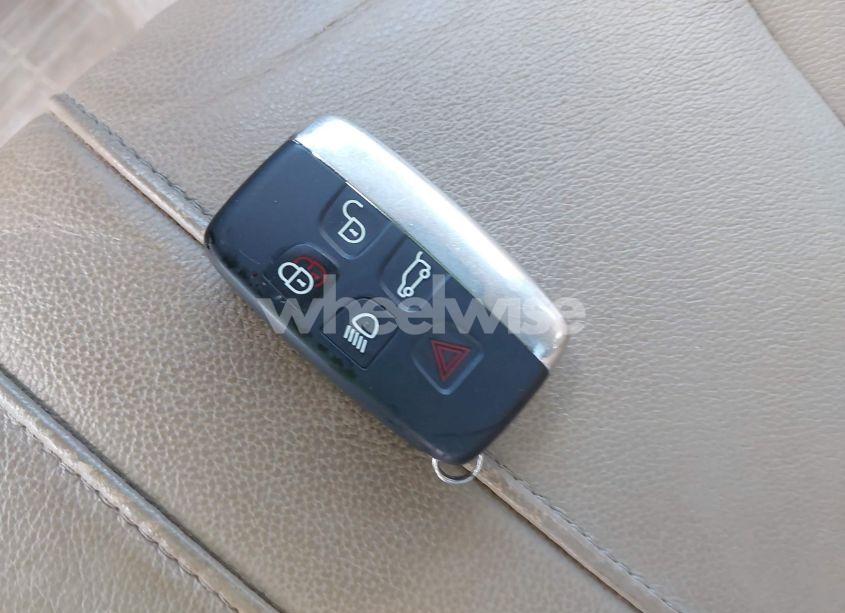 Photo 11 of 2012 Land Rover LR4 (VIN SALAG2D44CA609379)
