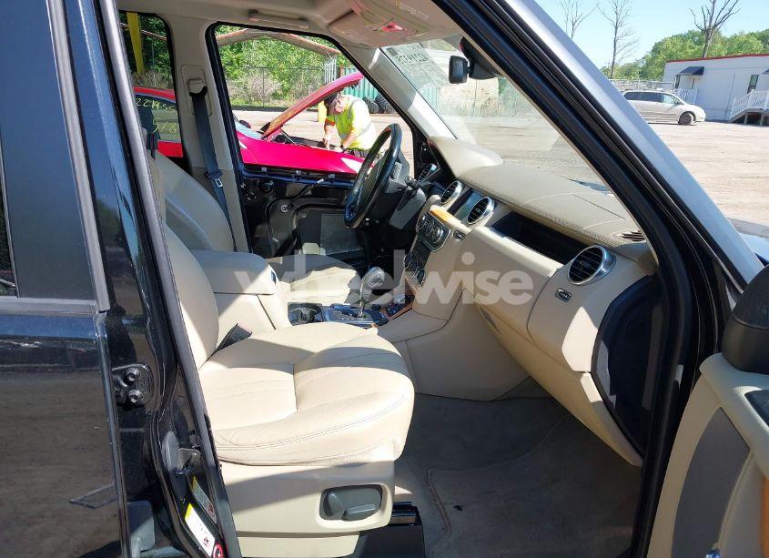 Photo 5 of 2012 Land Rover LR4 (VIN SALAG2D44CA616283)