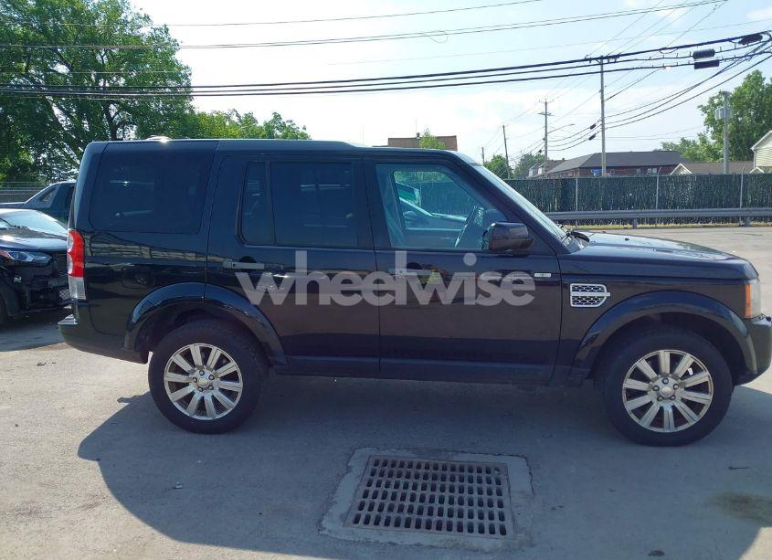 Photo 13 of 2013 Land Rover LR4 (VIN SALAG2D44DA697884)