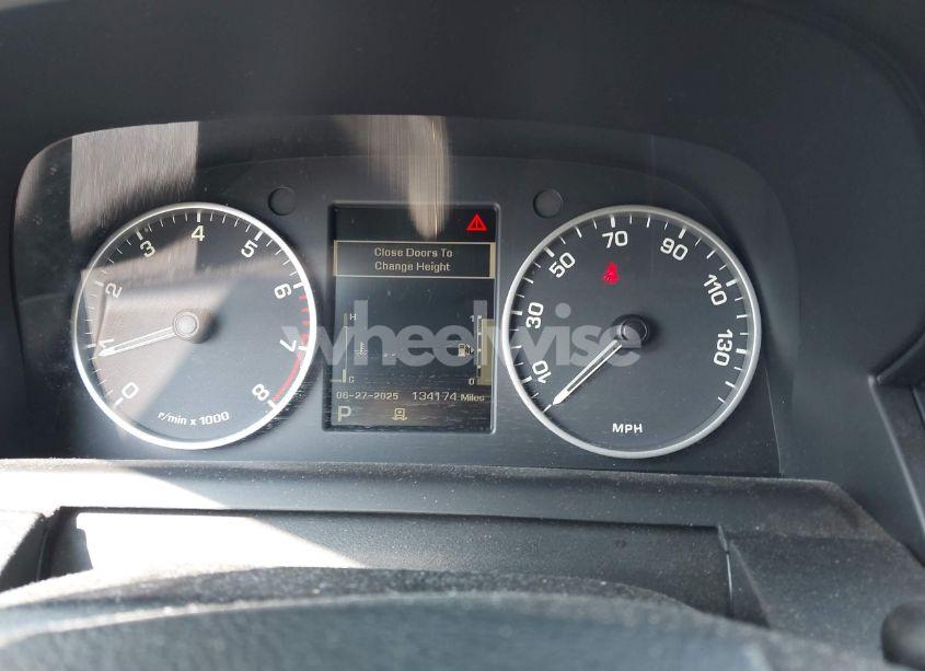 Photo 6 of 2013 Land Rover LR4 (VIN SALAG2D44DA697884)