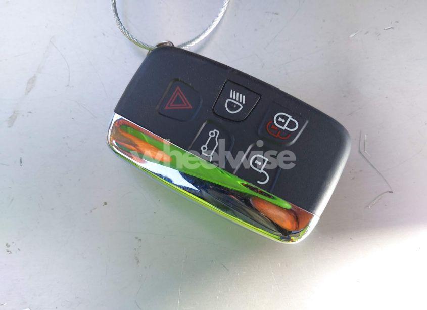 Photo 11 of 2013 Land Rover LR4 (VIN SALAG2D45DA698218)