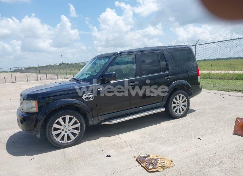 Photo 2 of 2013 Land Rover LR4 (VIN SALAG2D46DA669570)