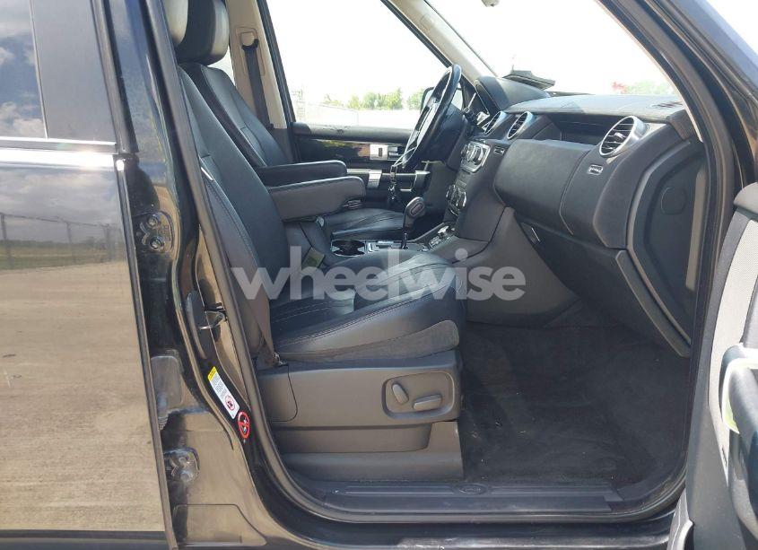 Photo 5 of 2013 Land Rover LR4 (VIN SALAG2D46DA669570)