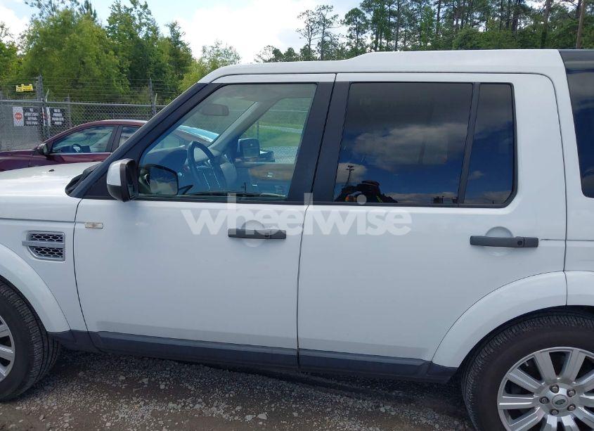 Photo 14 of 2013 Land Rover LR4 (VIN SALAG2D46DA688409)