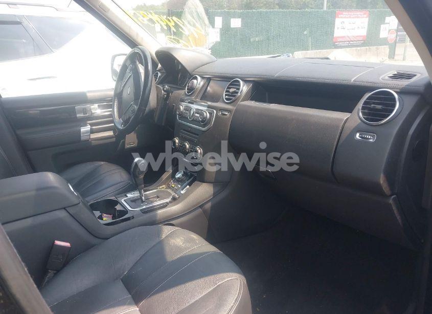 Photo 5 of 2011 Land Rover LR4 (VIN SALAG2D48BA585537)