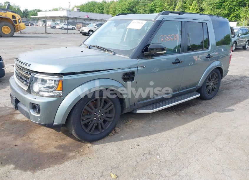 Photo 2 of 2016 Land Rover LR4 (VIN SALAG2V63GA790268)