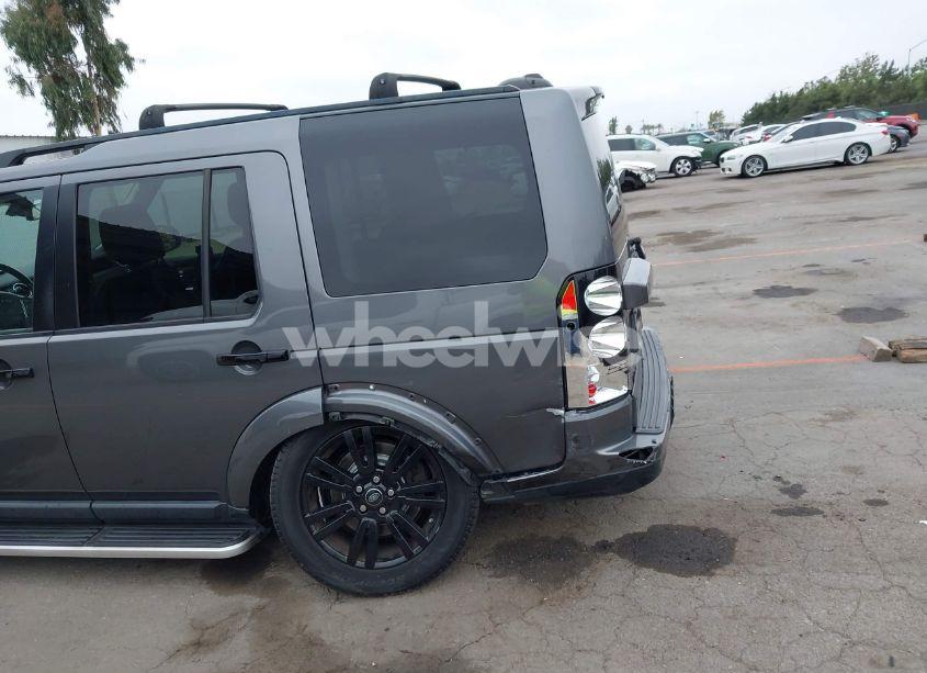 Photo 6 of 2016 Land Rover LR4 (VIN SALAG2V64GA797066)