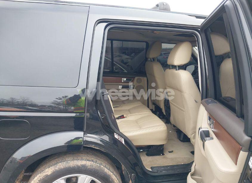 Photo 8 of 2016 Land Rover LR4 (VIN SALAG2V65GA797187)