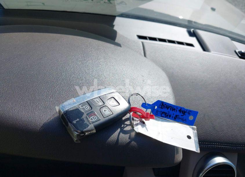 Photo 11 of 2015 Land Rover LR4 (VIN SALAG2V69FA765454)