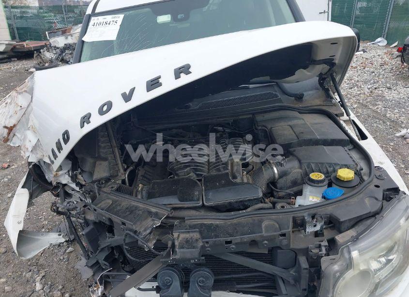 Photo 10 of 2013 Land Rover LR4 (VIN SALAK2D40DA656408)