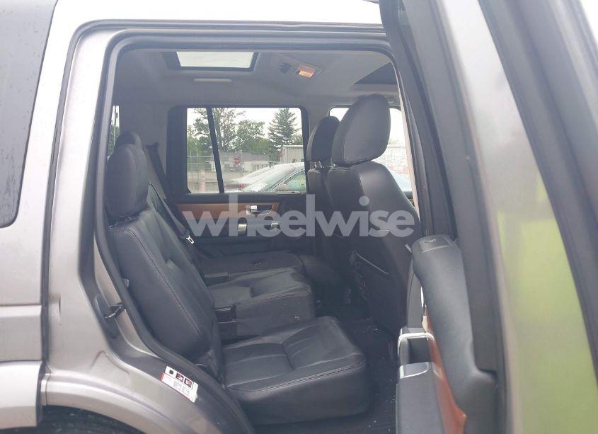 Photo 8 of 2010 Land Rover LR4 (VIN SALAK2D41AA526701)