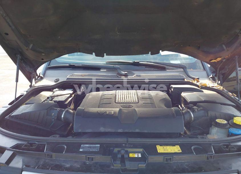 Photo 10 of 2010 Land Rover LR4 (VIN SALAK2D44AA521489)