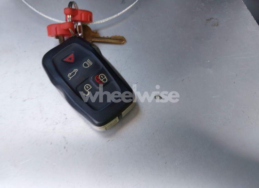 Photo 11 of 2010 Land Rover LR4 (VIN SALAK2D44AA521489)