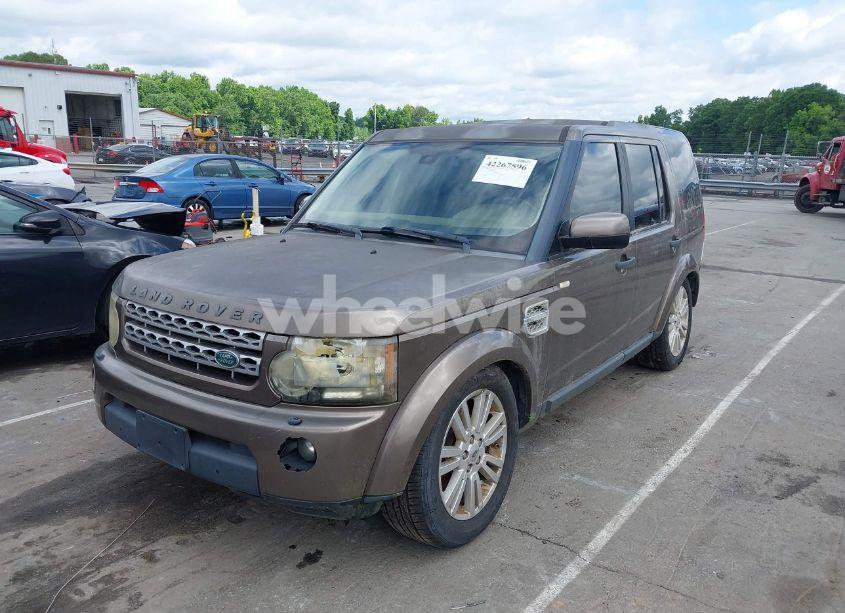 Photo 2 of 2011 Land Rover LR4 (VIN SALAK2D44BA557992)