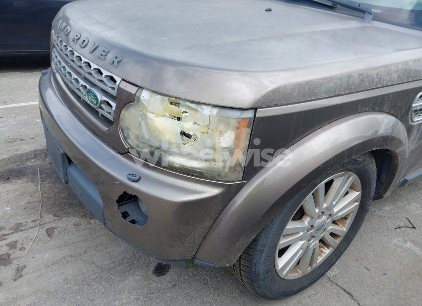 Photo 6 of 2011 Land Rover LR4 (VIN SALAK2D44BA557992)