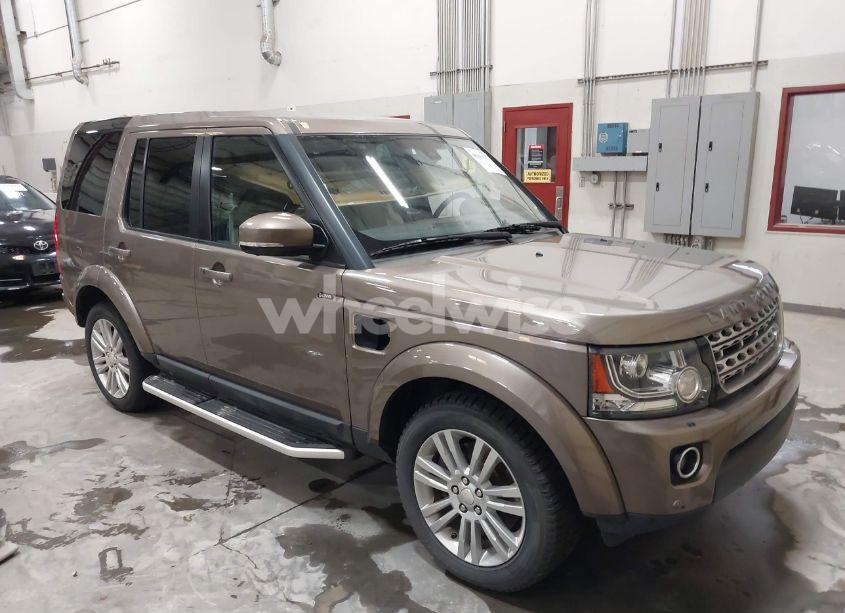 2015 Land Rover LR4 (VIN SALAK2V66FA747024) main photo