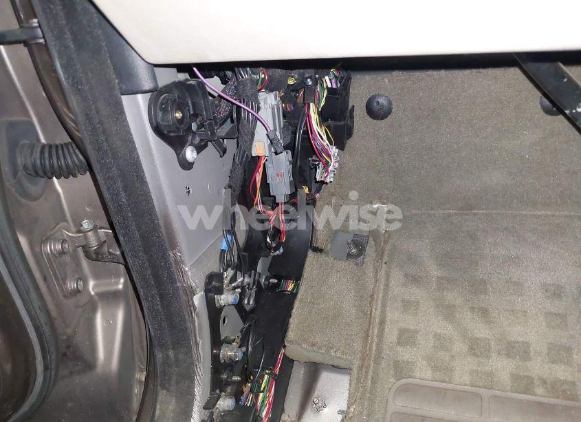 Photo 12 of 2015 Land Rover LR4 (VIN SALAK2V66FA747024)