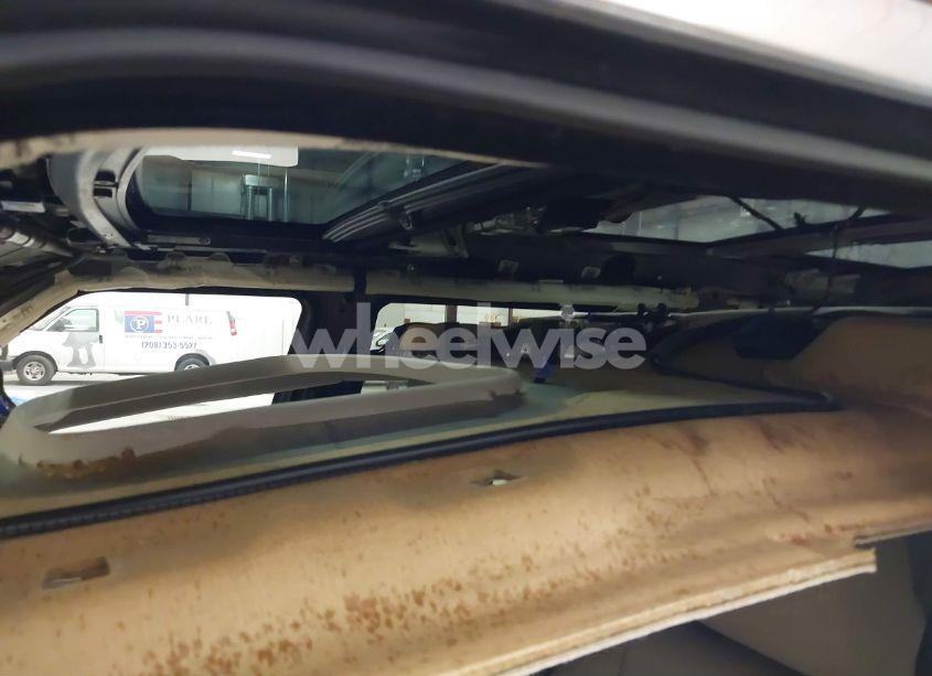 Photo 6 of 2015 Land Rover LR4 (VIN SALAK2V66FA747024)