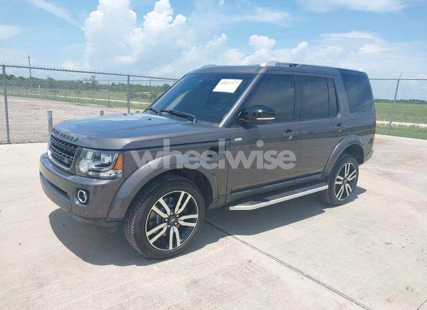 Photo 2 of 2016 Land Rover LR4 (VIN SALAK2V69GA833946)