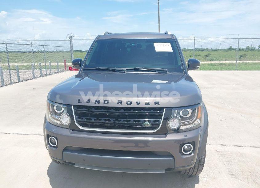 Photo 6 of 2016 Land Rover LR4 (VIN SALAK2V69GA833946)