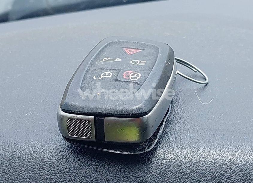 Photo 11 of 2010 Land Rover LR4 (VIN SALAM2D49AA530151)