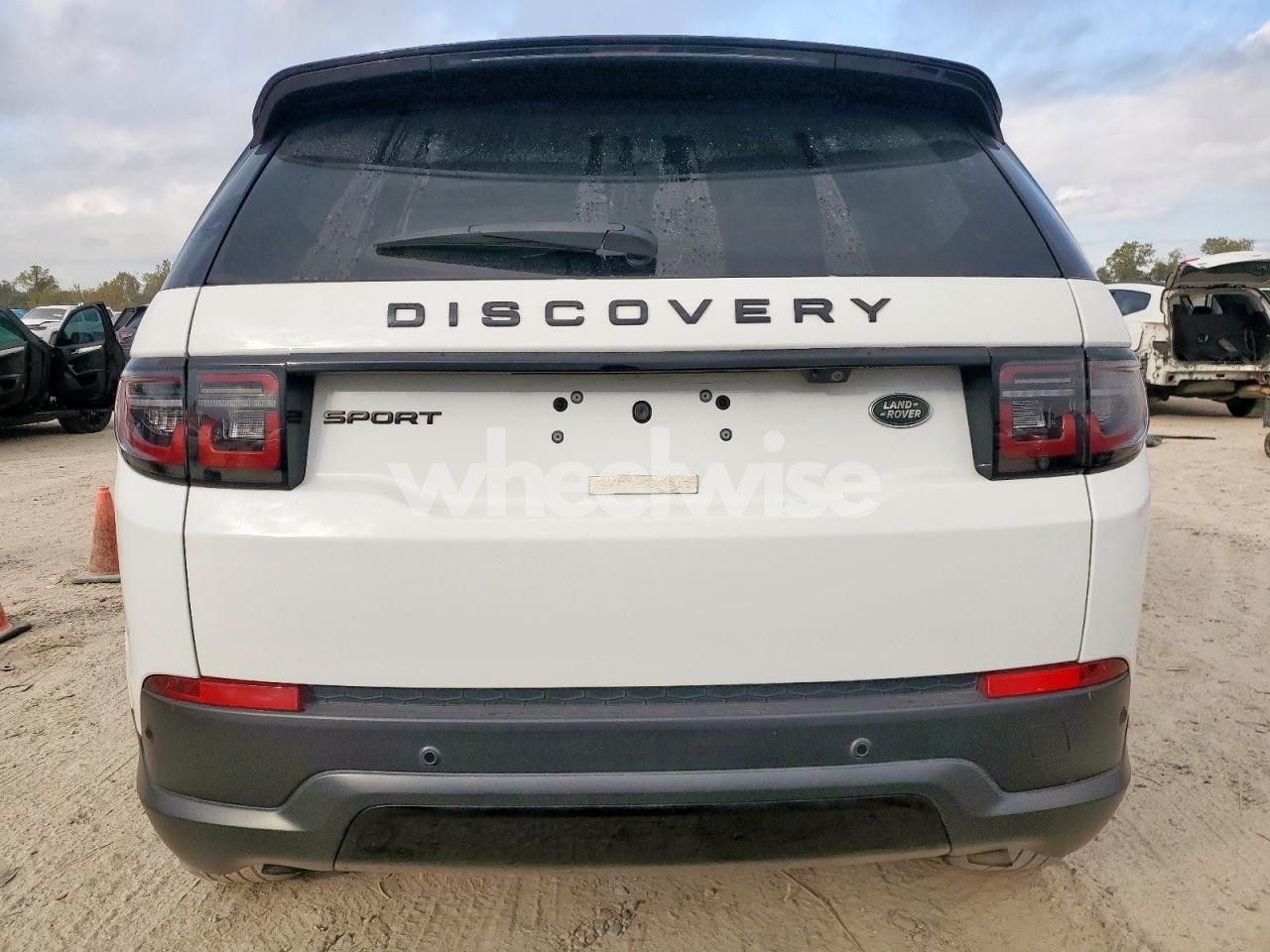 Photo 6 of 2023 LAND ROVER DISCOVERY SPORT S (VIN SALCJ2FXXPH325270)