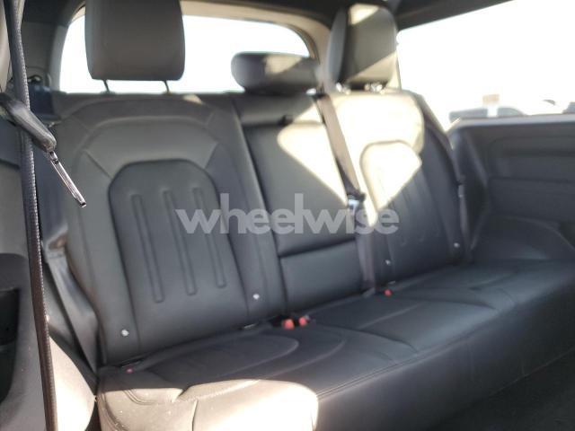 Photo 2 of 2021 LAND ROVER DEFENDER 90 S (VIN SALEJ6RX4M2058962)