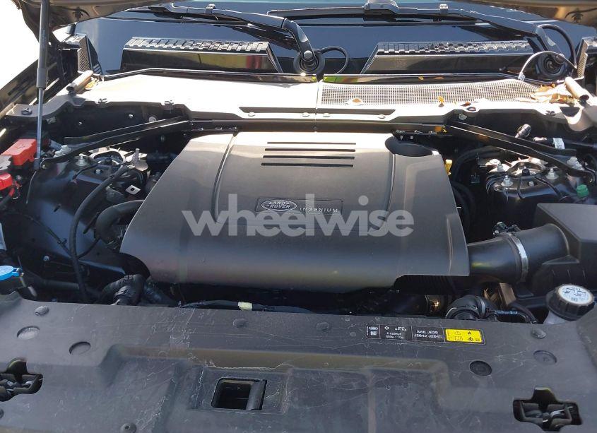 Photo 10 of 2025 Land Rover DEFENDER 110 P300 (VIN SALEJ7EX5S2391695)