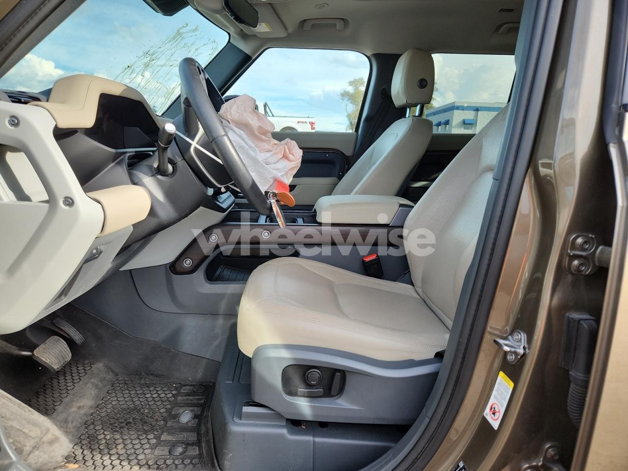 Photo 7 of 2024 LAND ROVER DEFENDER 110 S (VIN SALEJ7EX7R2340726)