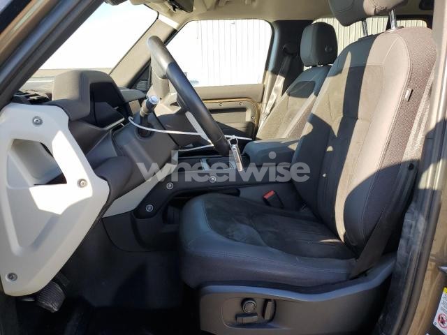 Photo 9 of 2021 LAND ROVER DEFENDER 110 SE (VIN SALEP7RU0M2043014)