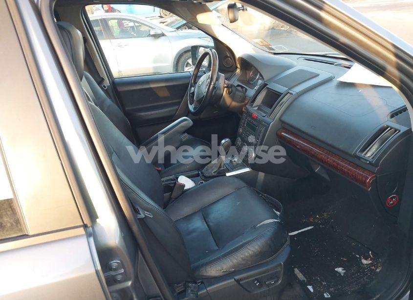 Photo 5 of 2008 Land Rover LR2 SE (VIN SALFP24N18H037720)