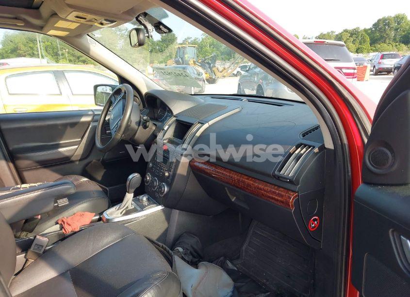 Photo 5 of 2008 Land Rover LR2 SE (VIN SALFP24N38H039839)