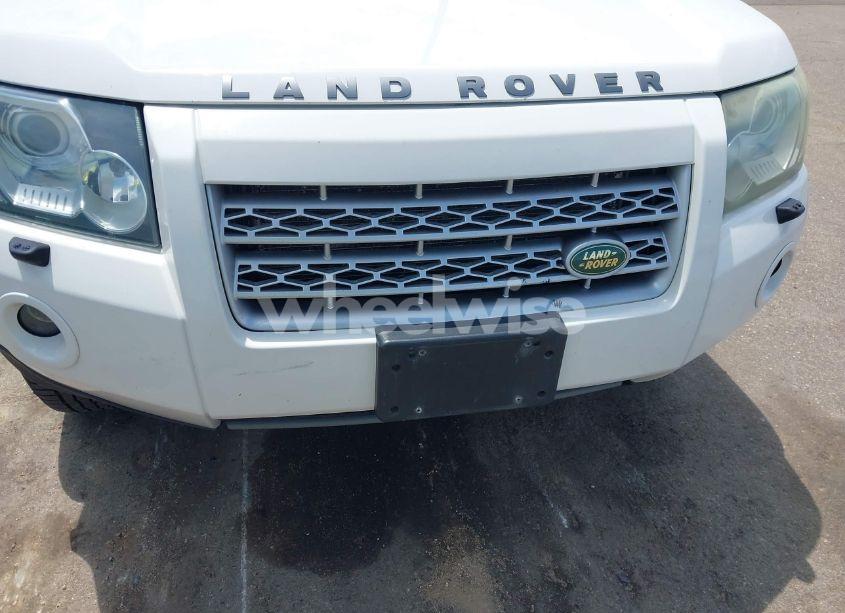 Photo 6 of 2008 Land Rover LR2 SE (VIN SALFP24NX8H039210)