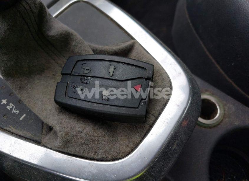 Photo 11 of 2008 Land Rover LR2 HSE (VIN SALFR24N78H084888)