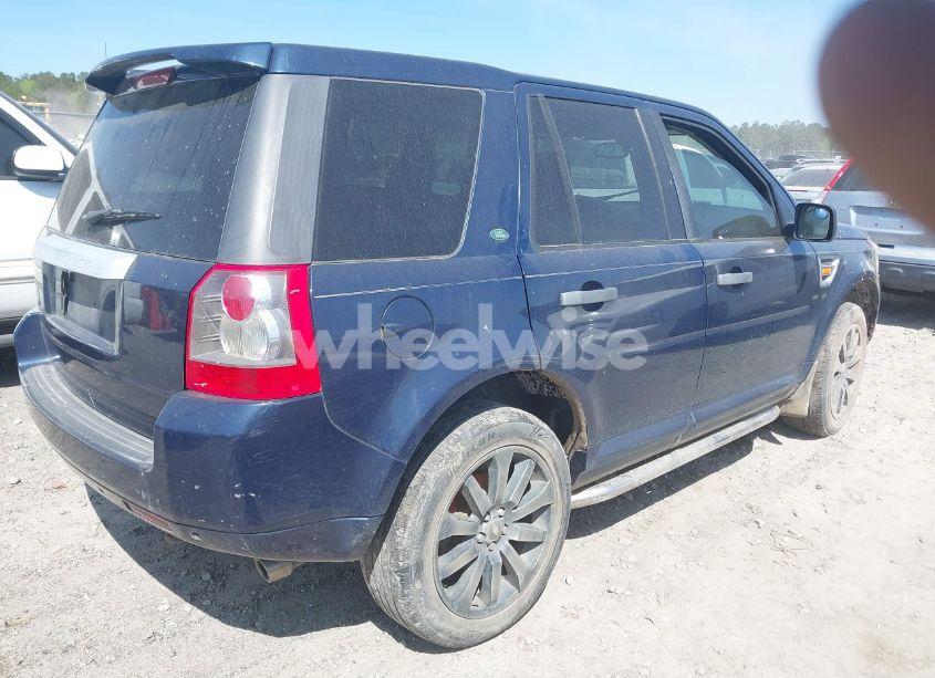 Photo 4 of 2008 Land Rover LR2 HSE (VIN SALFR24N78H084888)