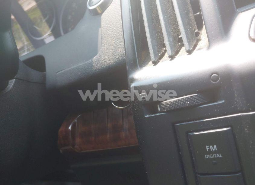 Photo 11 of 2008 Land Rover LR2 HSE (VIN SALFR24N88H077481)