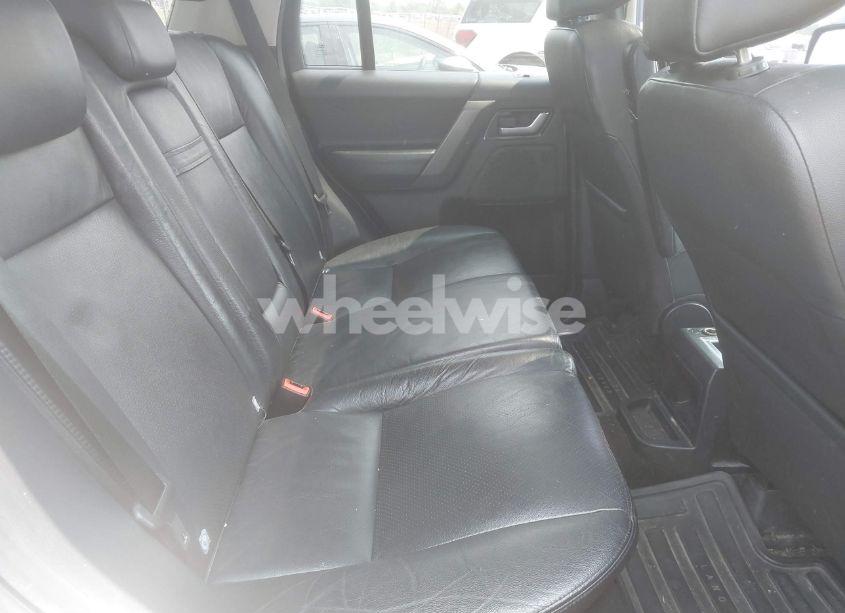 Photo 8 of 2008 Land Rover LR2 HSE (VIN SALFR24N88H077481)