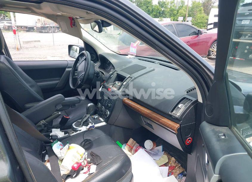 Photo 5 of 2009 Land Rover LR2 HSE (VIN SALFR24NX9H136371)