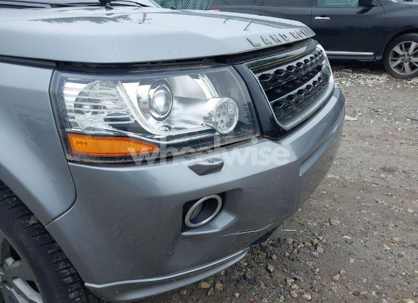 Photo 14 of 2013 Land Rover LR2 (VIN SALFR2BG0DH364957)